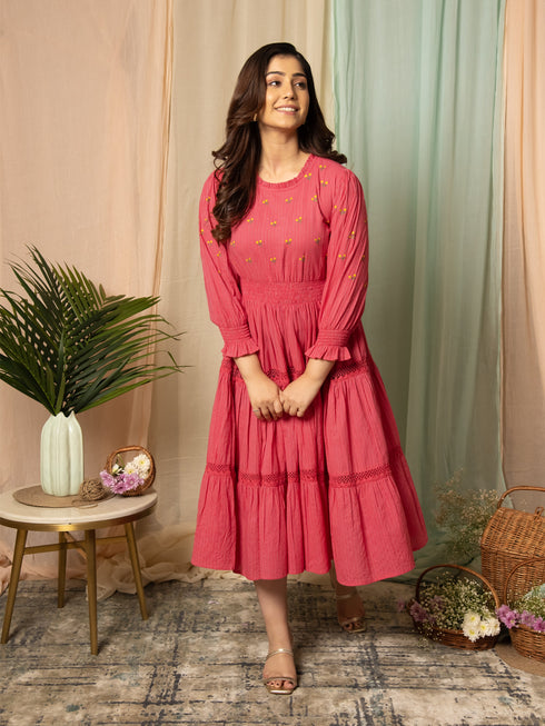 AAHELI RADIANT MEADOWS CERISE PINK COTTON KANTHA TIERED DRESS AAHELI RADIANT MEADOWS CERISE PINK COTTON KANTHA TIERED DRESS